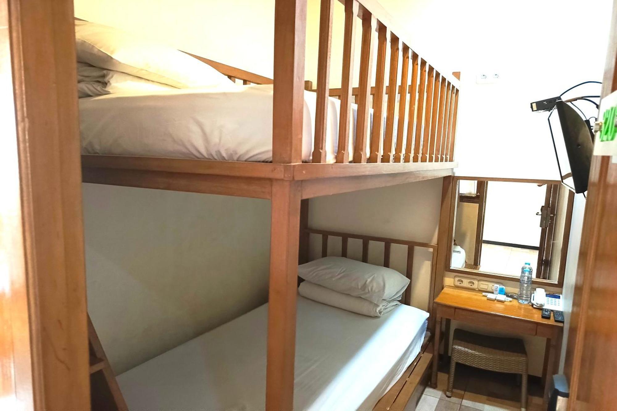 Java Capsule Hotel Malang Exteriér fotografie