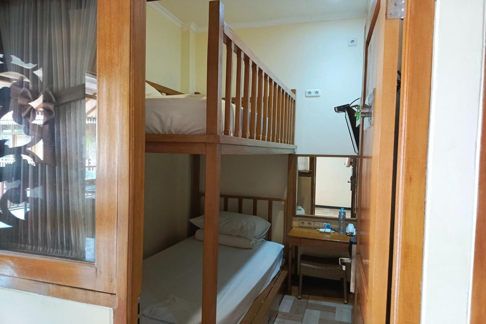 Java Capsule Hotel Malang Exteriér fotografie
