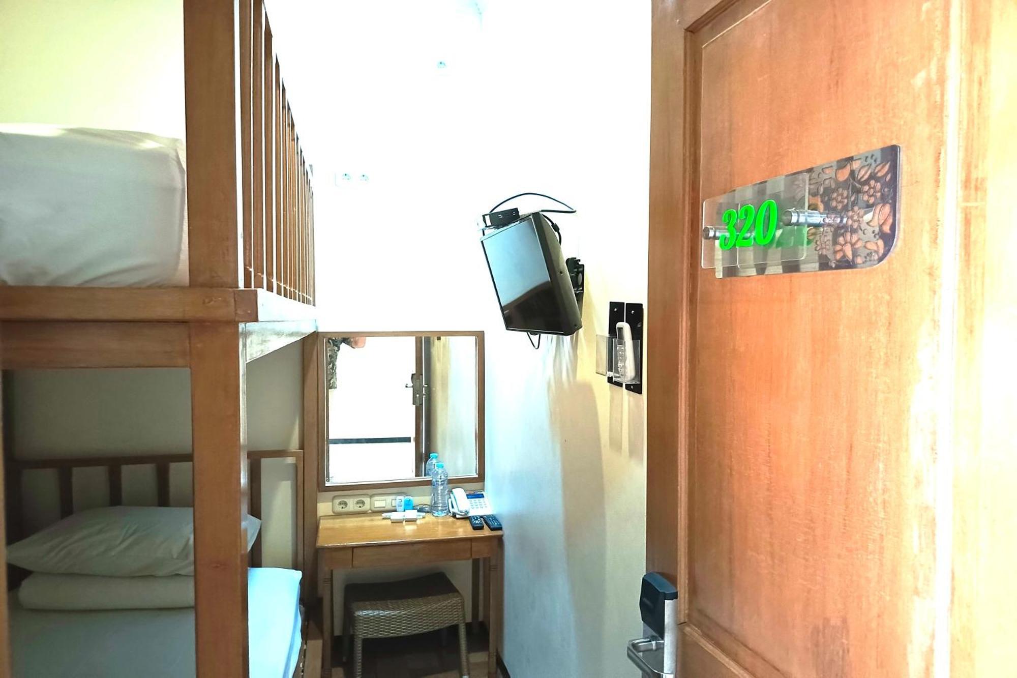 Java Capsule Hotel Malang Exteriér fotografie